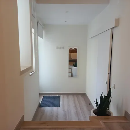 Modern, Spacious&quiet Private In - Near Funicular *