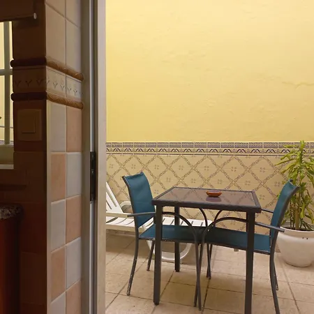 Modern, Spacious And Quiet Private In - Near Funicular בית נופש