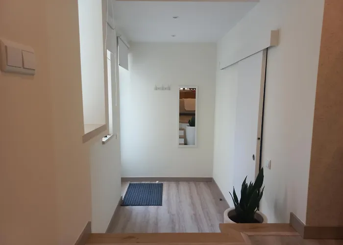 Modern, Spacious&quiet Private In - Near Funicular *